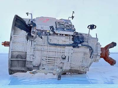 Eaton-Fuller EHD-14F112C-N Transmission for a 2023 Freightliner Cascadia 116 Day Cab