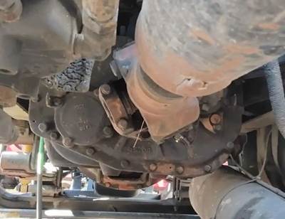 Eaton-Fuller Transmission for a 2002 International 9200I