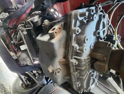 Eaton-Fuller Transmission for a 2021 Freightliner Cascadia 126