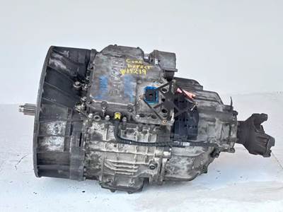 Eaton-Fuller P0-16F112C Transmission for a 2020 Kenworth T680