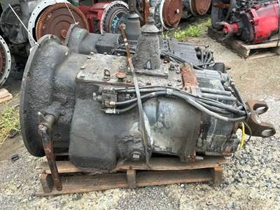 Eaton-Fuller RT14615 Transmission for a 1985 Freightliner FLC