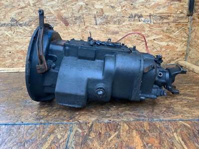 Eaton-Fuller RTLO16610BT2 Transmission for a 1996 Freightliner FLD120