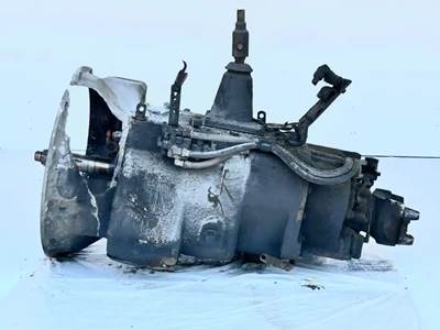 Eaton-Fuller RTLO16713A Transmission for a 1997 Volvo WIA