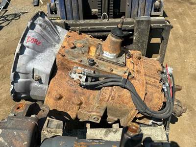 Eaton-Fuller RTLO16713A Transmission for a 2010 Freightliner Cascadia 125