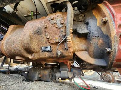 Eaton-Fuller RTLO18918B Transmission for a 2020 Peterbilt 389