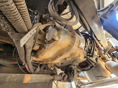 Eaton-Fuller RTLO18918B Transmission for a 2019 Peterbilt 389