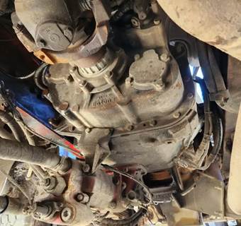 Eaton-Fuller RTO16908LL Transmission for a 2000 Sterling L9500