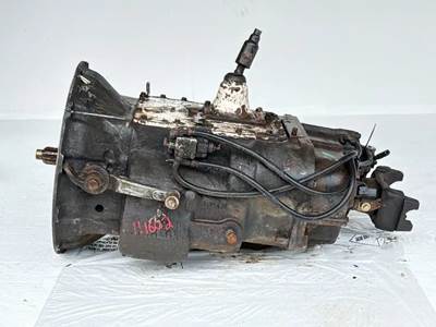 Eaton-Fuller RTOF16908LL Transmission for a 2001 Peterbilt 378