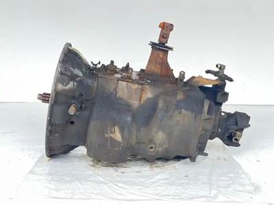 Meritor-Rockwell M-13G10A-M Transmission for a 2002 Freightliner ST112