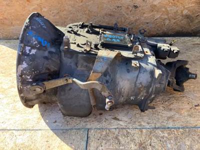 Meritor-Rockwell Transmission for a 2005 Sterling A9500