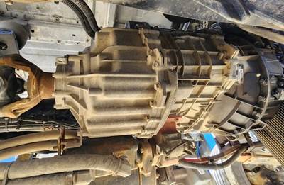 Paccar PO-18F112C Transmission for a 2023 Peterbilt 567