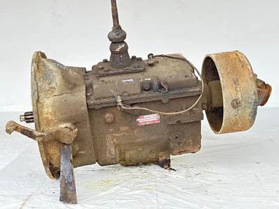 Spicer (TTC) CM5252A Transmission for a 1985 International 4900