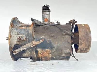 Spicer (TTC) ES43-5A Transmission for a 1997 International 1552-SC