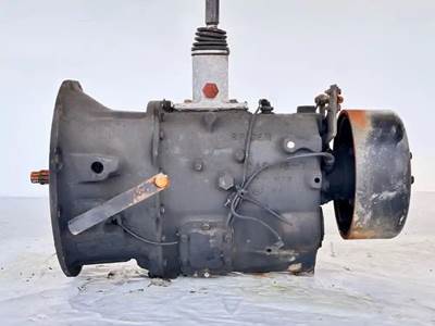 Spicer (TTC) ES53-5A Transmission for a 1997 International 4700