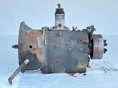 Spicer (TTC) ES56-5A Transmission for a 1996 International 1552-SC