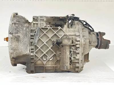 Volvo ATO2612D Transmission for a 2015 Volvo VNL