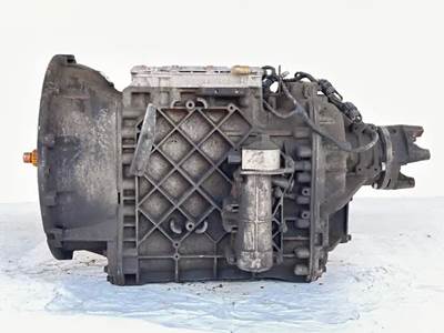 Volvo ATO2612D Transmission for a 2014 Volvo VNL