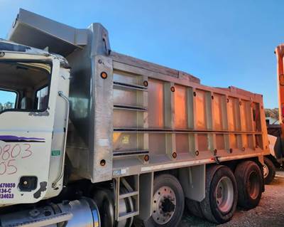 Used J&J 18FT Aluminum Dump Body for 2005 Mack CV713 Granite