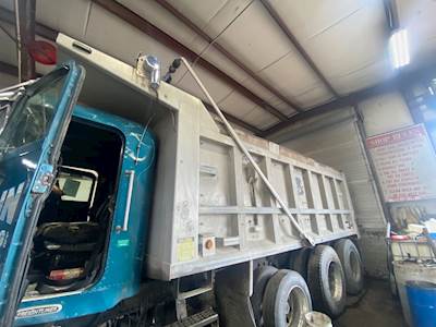 COB217 Aluminum 17' Dump Body Fits Triaxle Dump Length: 17.5’, Width: 8’, Height