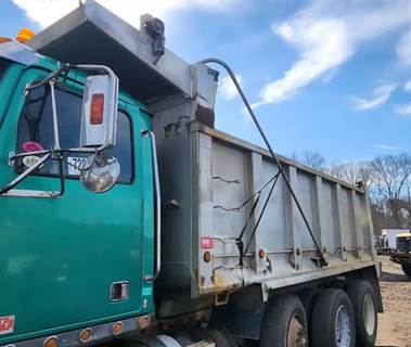 (Used) 2007 Western Star 4900, Tri Axle Dump Body Material: Metal, Dimensions: