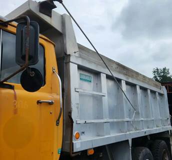 (Used) 1991 Mack DM688S, Dump Body- Make: Loadhandler,  Color: Grey, Material: