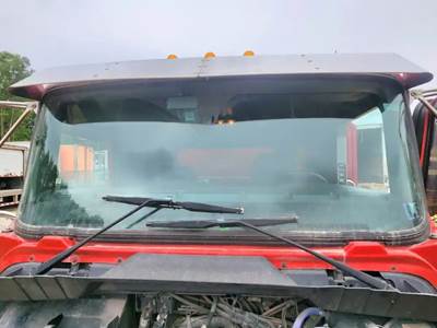 Kenworth T300 Windshield Glass