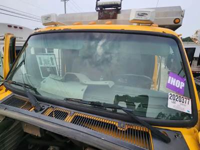 Sterling L7500 Windshield Glass