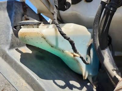 Ford F-750 Windshield Washer Reservoir