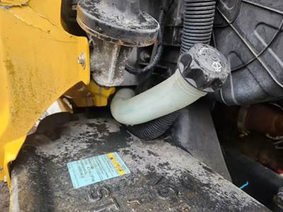 Freightliner Cascadia 125 Windshield Washer Reservoir