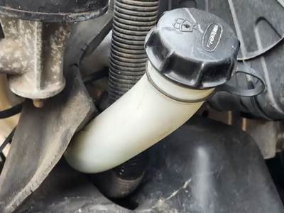 Freightliner Cascadia 125 Windshield Washer Reservoir