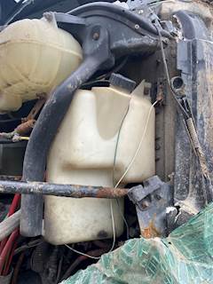 Freightliner Columbia 120 Windshield Washer Reservoir