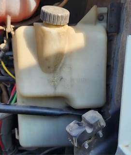 Freightliner Columbia 120 Windshield Washer Reservoir