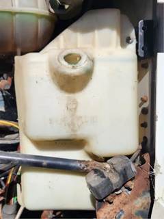 Freightliner Columbia 120 Windshield Washer Reservoir