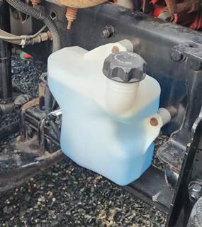 Freightliner M2 106 Windshield Washer Reservoir