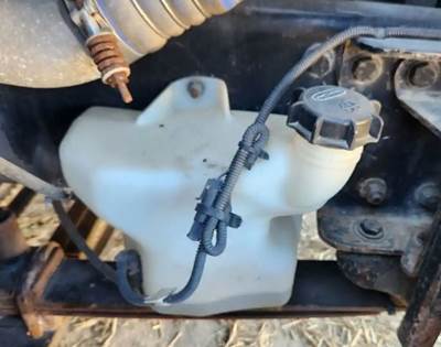 Freightliner M2 106 Windshield Washer Reservoir