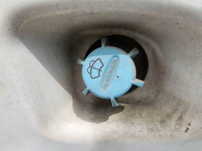 Freightliner M2 106 Windshield Washer Reservoir
