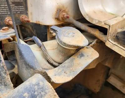 GMC C8500 Windshield Washer Reservoir