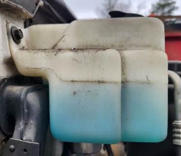 GMC TopKick C7000 Windshield Washer Reservoir for a 1994 GMC C7000 Topkick