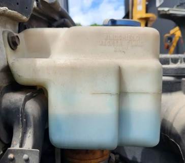 GMC TopKick C7000 Windshield Washer Reservoir for a 1990 GMC C7000 Topkick