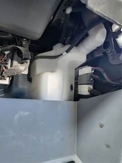Hino 155 Windshield Washer Reservoir
