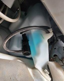 Hino 155 Windshield Washer Reservoir