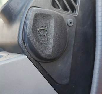 Hino 195 Windshield Washer Reservoir