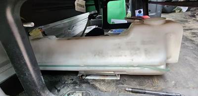 Hino 268 Windshield Washer Reservoir