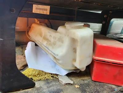 Hino 268 Windshield Washer Reservoir