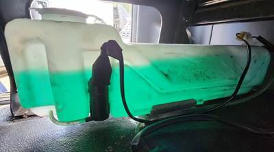 Hino 268 Windshield Washer Reservoir