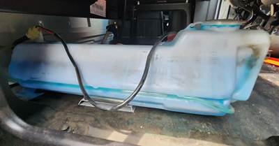 Hino 268 Windshield Washer Reservoir