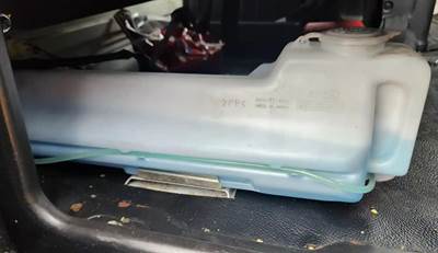 Hino 268 Windshield Washer Reservoir