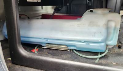 Hino 268 Windshield Washer Reservoir