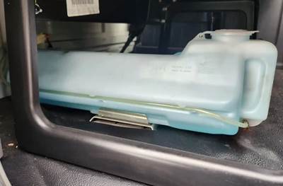 Hino 268 Windshield Washer Reservoir