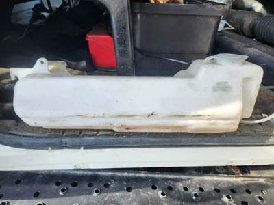 Hino 268 Windshield Washer Reservoir